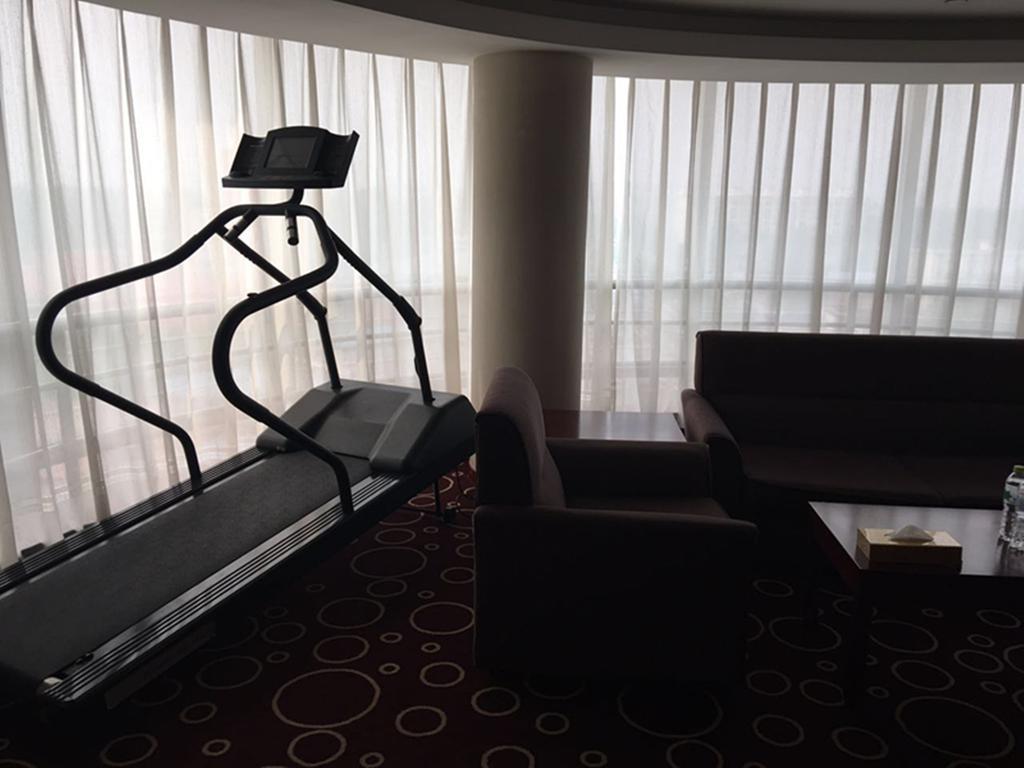 Beijing Spring Hotel Exterior photo
