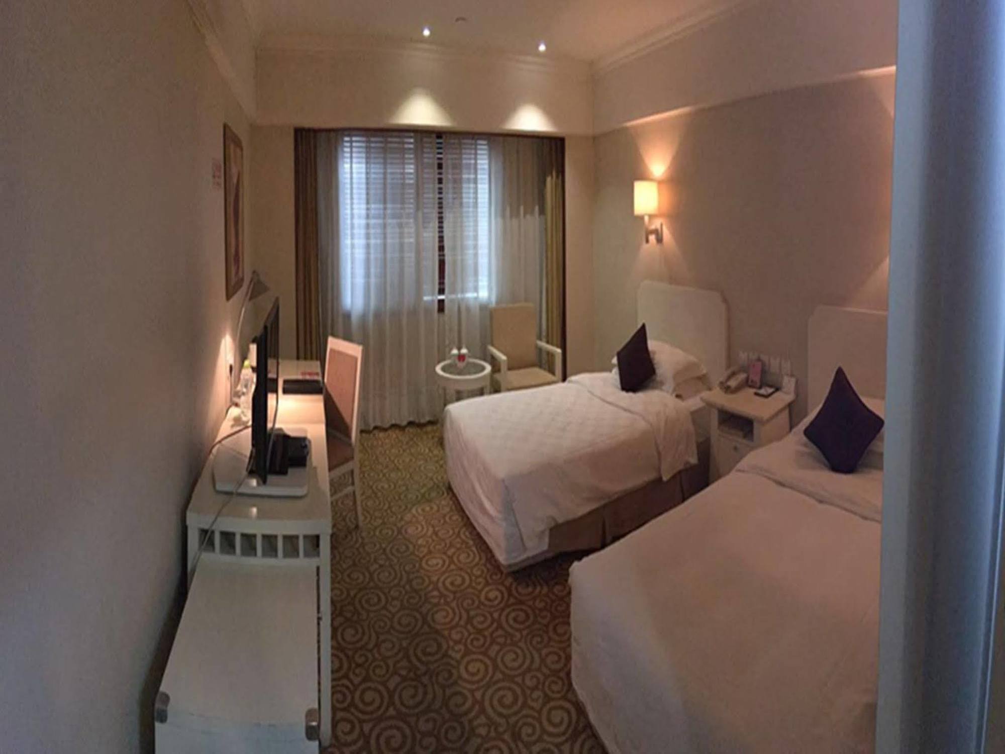 Beijing Spring Hotel Exterior photo